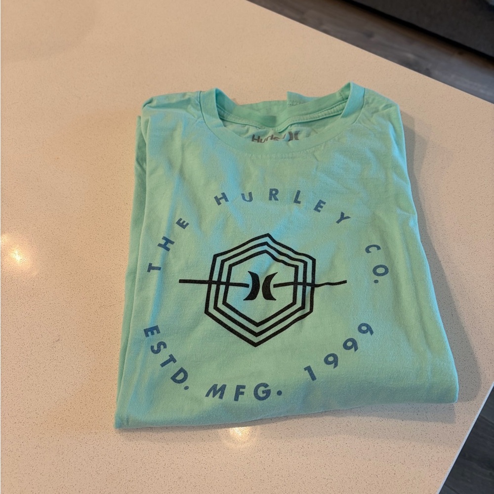 Hurley tee - Picture 4 of 4